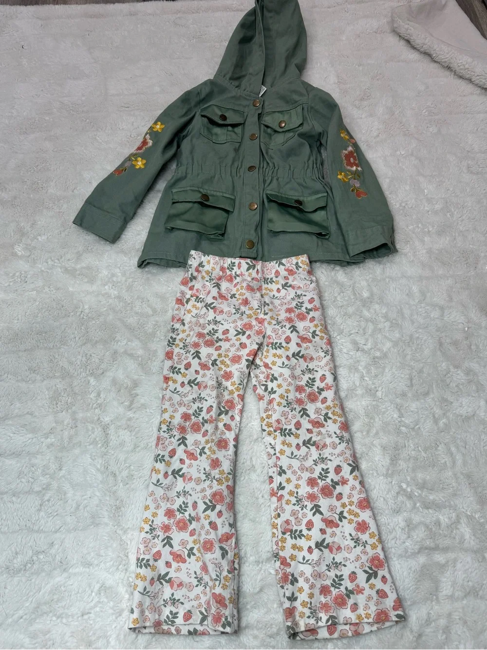Little Lass Girls Outfit Floral Embroidery